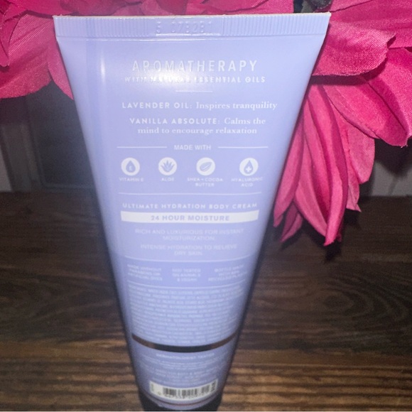 Bath & Body Works Lavender Vanilla Aromatherapy Body Cream - Picture 3 of 5